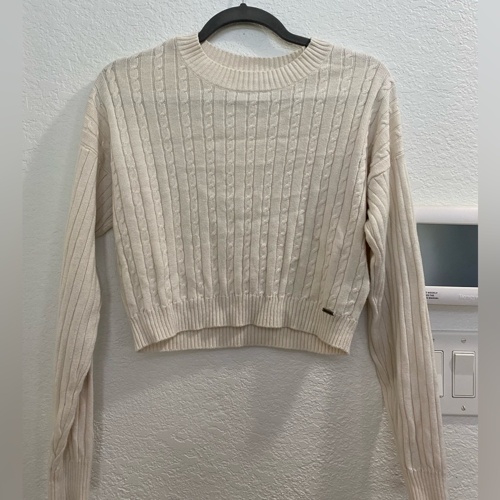 hollister cropped knit sweater